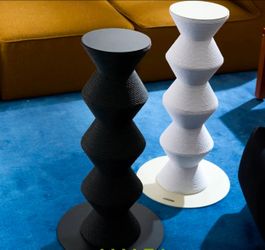 Cat scratch zigzag tower