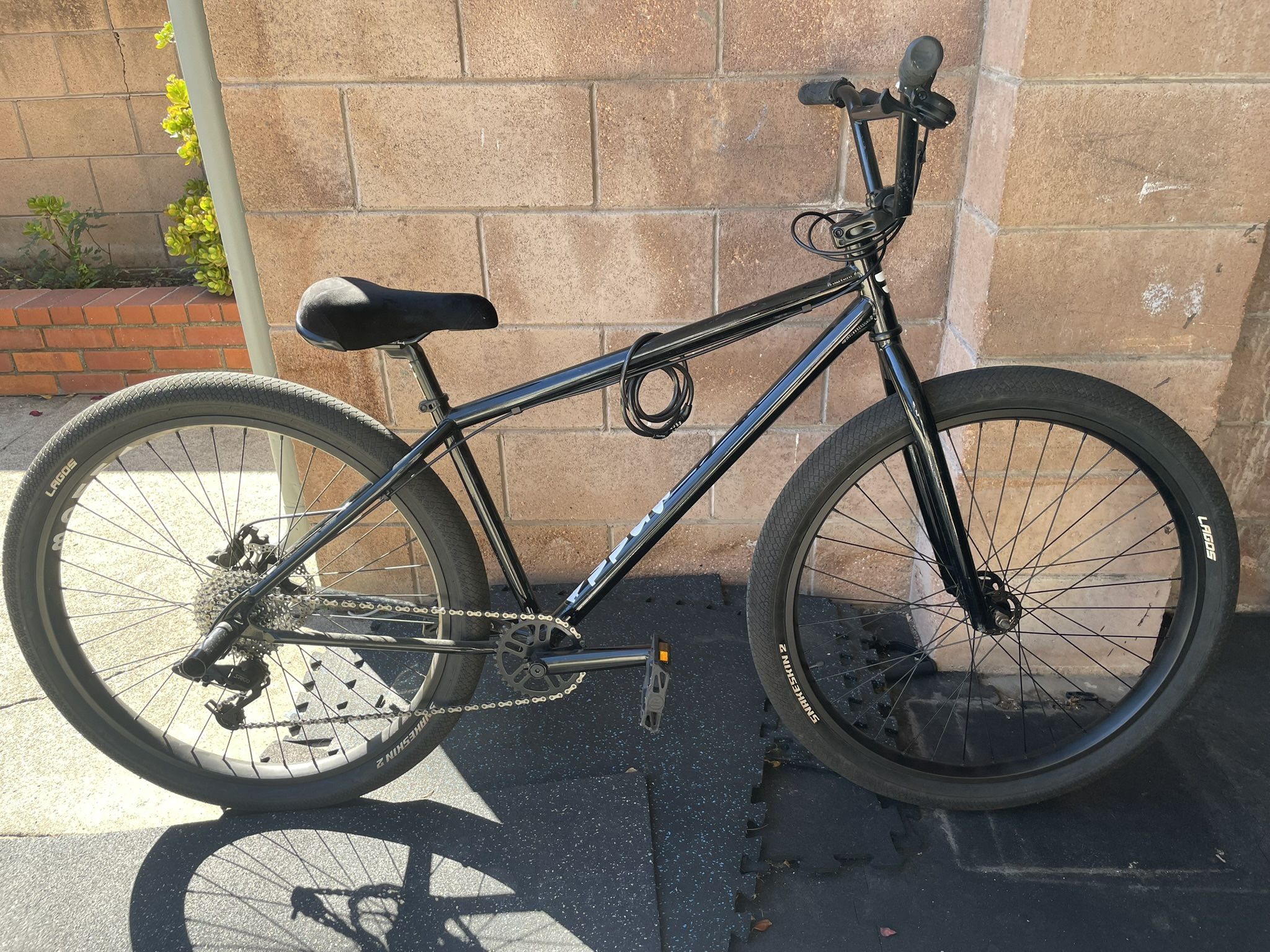 MAFIA BOMMA 27.5 ALL BLACK NO MODS OR ANYTHING 9-10 condition FOR 650$ WILLING TO NEGOTIATE NEED GONE SOON.