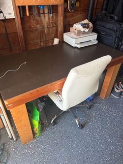 Work Bench / Desk