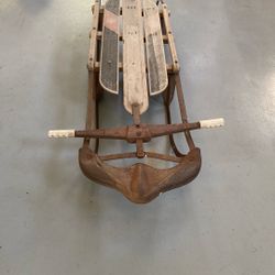 Vintage Runner Sled