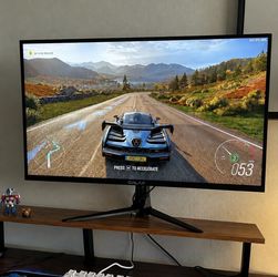 Gaming Monitor- 3840 x 2160 @144Hz