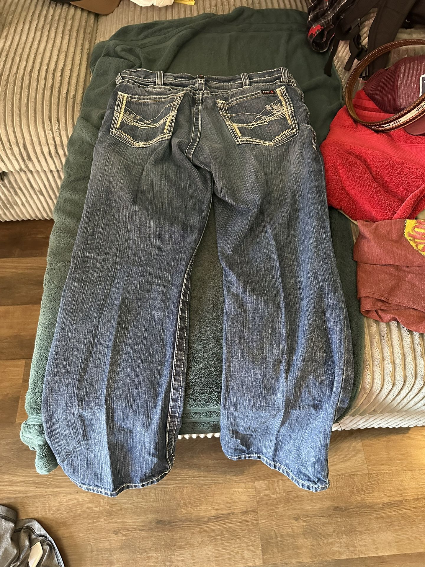 Ariat FR M4