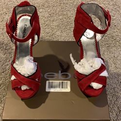 Bebe Platform Wedge Size 8 
