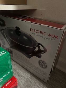 Parini Electric Wok with Vented Glass Lid