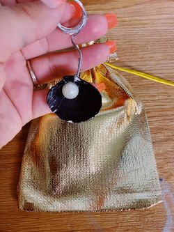 Black shell keychain