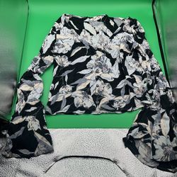 Billabong floral button front blouse