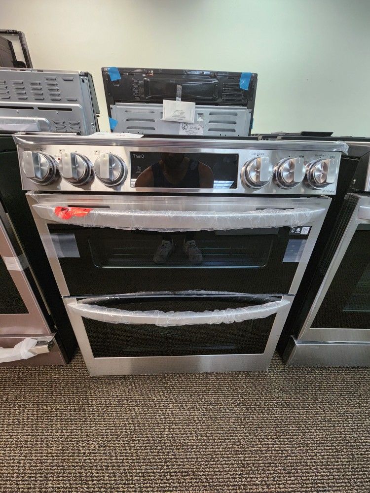 LG ELECTRIC RANGE 1739! DOUBLE OVEN! 1 YEAR WARRANTY INCLUDED