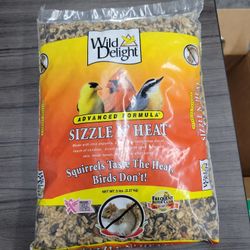 Sizzle N' Heat Advanced Bird Feed