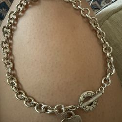 tiff togle necklace