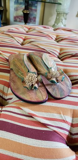 LEATHER SLIPPERS.
