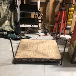 Very Cool Metal Cat Or Dog Bed Canopy W Crown