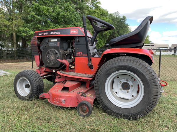 Toro Wheel horse mower garden tractor 314-8 42” cutting deck 8 speed