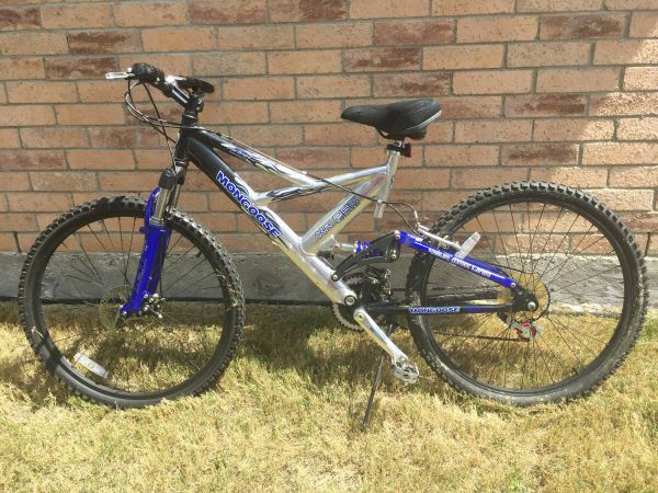 Mongoose XR 250 Mountain Bike for Sale in Dallas, TX - OfferUp