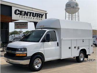 2022 Chevrolet Express Cutaway