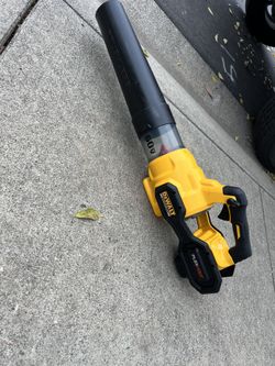Dewalt Flex Volt Blower $180