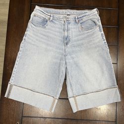 American Eagle Women's Light Wash Denim Bermuda Shorts Jorts Cuffed Size 12