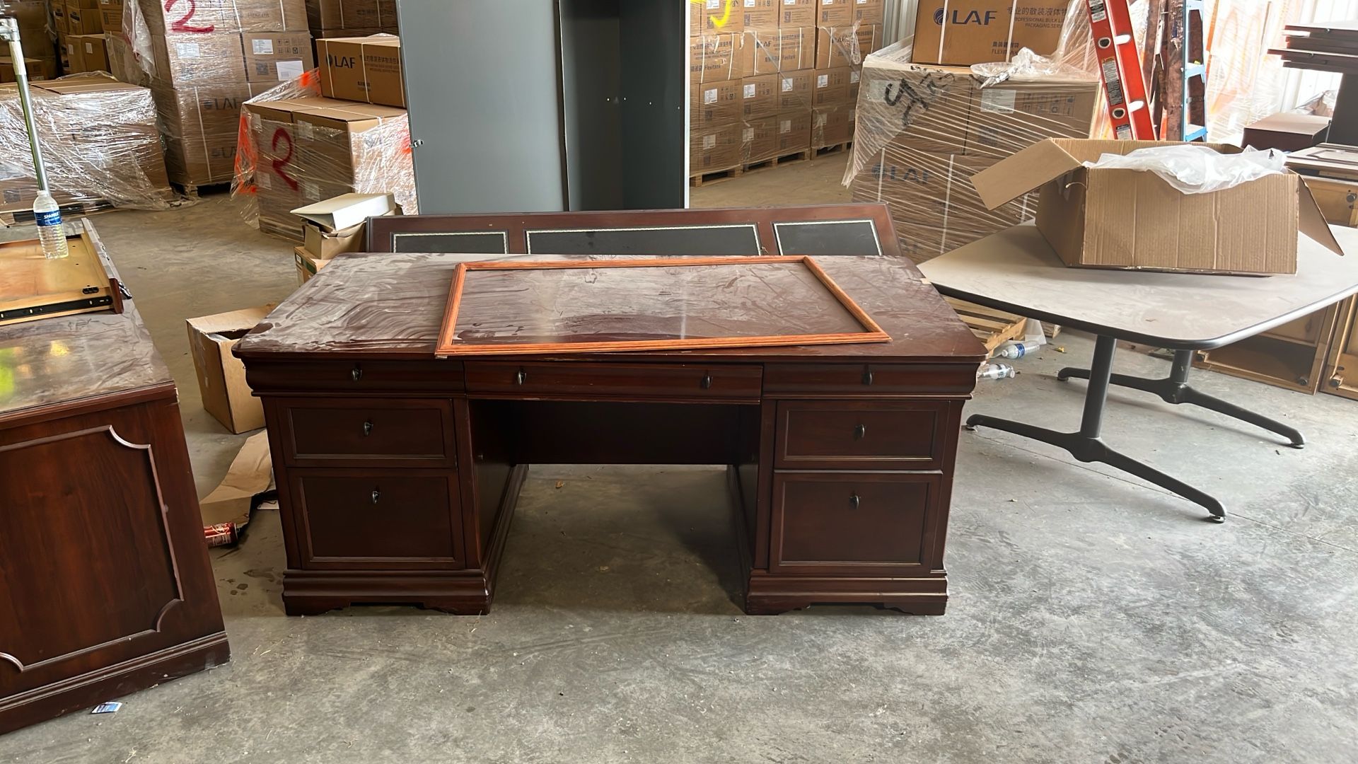 Office Furniture 