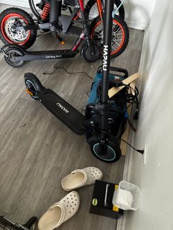 E scooter looking to trade for a emoto or e-bike