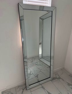 Full length mirror 67x29