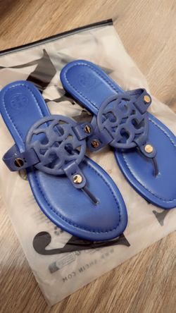 Sandals Tory B