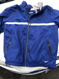 Nike men’s windbreaker jacket