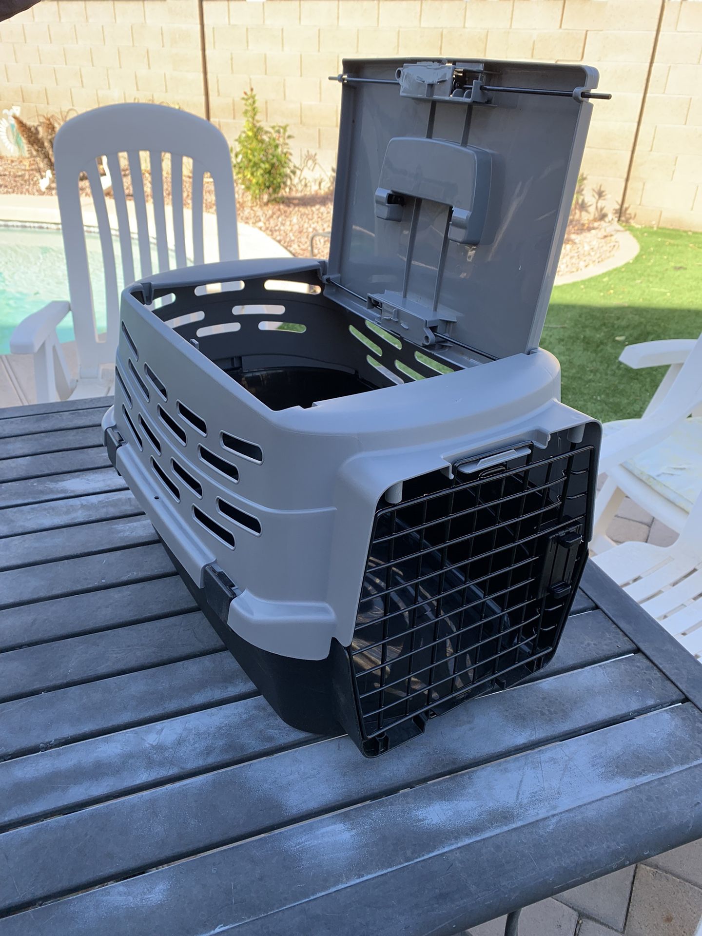 Small Dog Or Cat Crate New