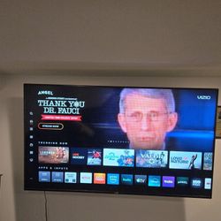 70 Imch VIZIO Tv