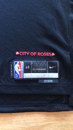 Brand New Nike Damian Lillard Rip City Portland Trailblazers Basketball  Jersey City Of Roses Men's Large L for Sale in El Cajon, CA - OfferUp