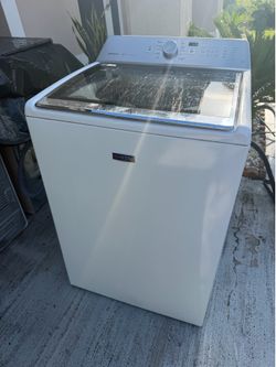 Maytag Washer 5.3 cu. Ft Commercial Style Washer 3 Months Warranty Delivery and Installation Available