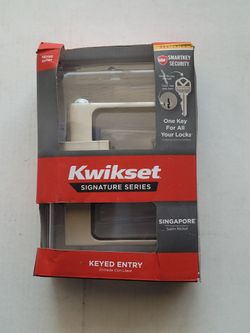 Kwikset Signature Series Singapore Keyed Entry Lever