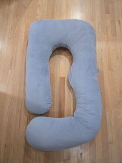 Momcozy cooling pregnancy pillow