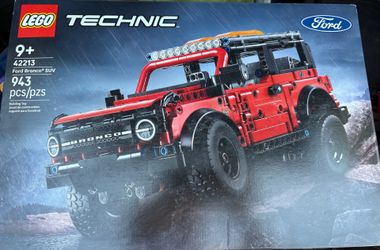 LEGO TECHNIC & CHAMPIONS  SERIES