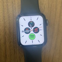 Apple Watch Series 4(40mm Aluminum and Ceramic Case)