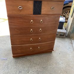 Mcm Dresser