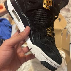 Jordan 4 Royalty 