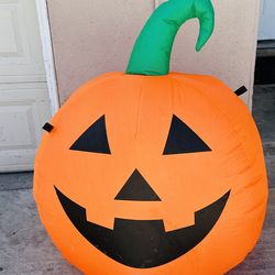“New” 4Ft Inflatable Halloween Pumpkin