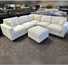 Beige Sectional sofa with ottoman 99x99