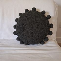 Pom Pom Fur Throw Pillow Green