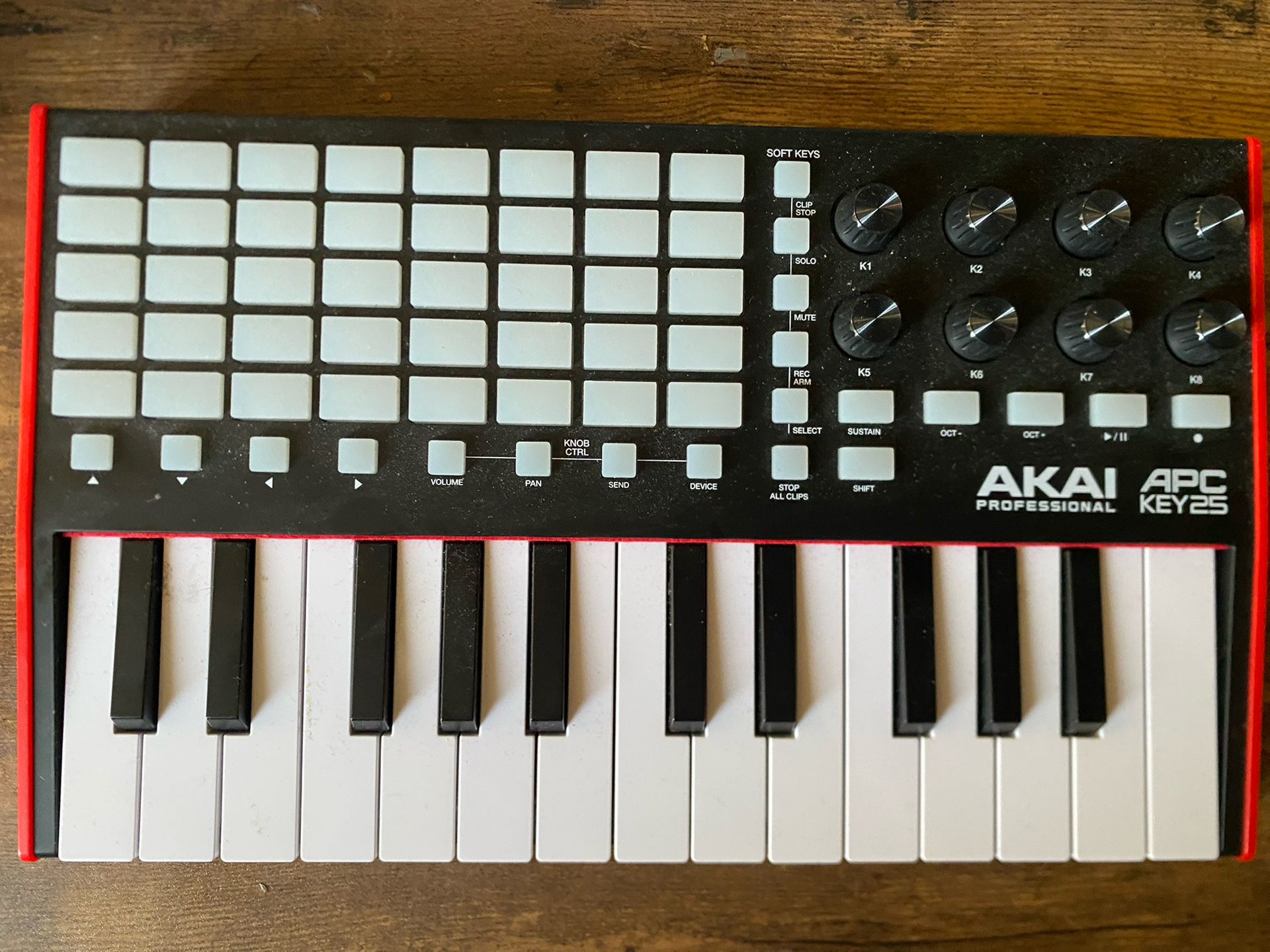 AKAI Professional APC Key 25 MK2 - 25-Key USB MIDI Keyboard