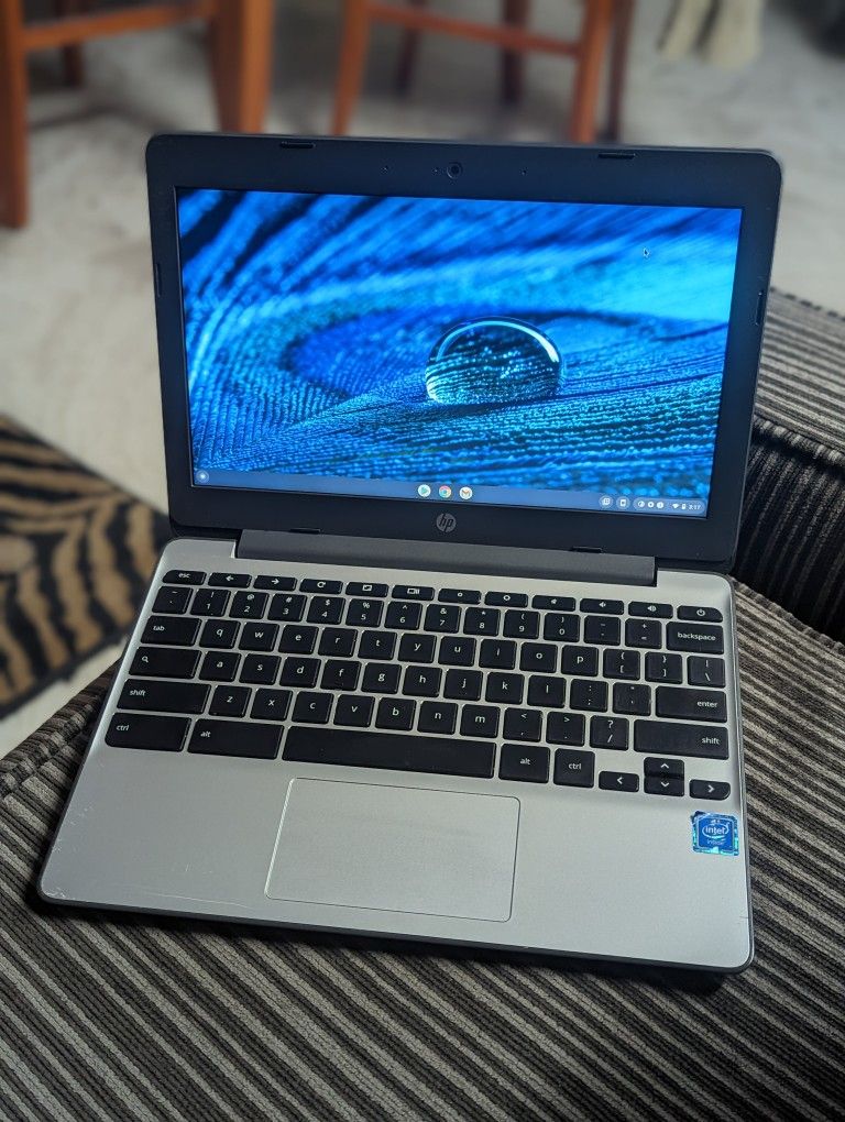 HP Chromebook 11-v010nr | 11.6" | Intel Celeron | HD 400 | 4 GB RAM | 16 GB eMMC