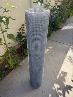Chicken wire mesh, 48” tall, mesh size 0.5”x0.5”