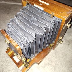 Antique Wooden Camera Missing Lens