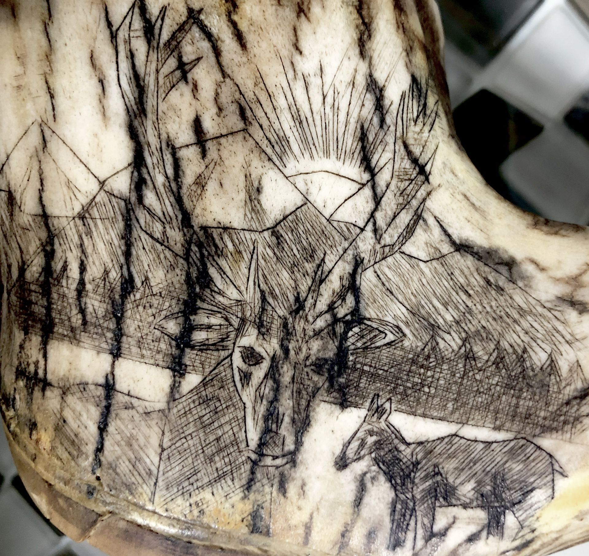 HUGE Vintage scrimshaw Elk Horn Pipe Handmade By Dennie Ibbotson Laughing Sun