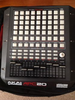 AKAI APC 20 ABLETON controller