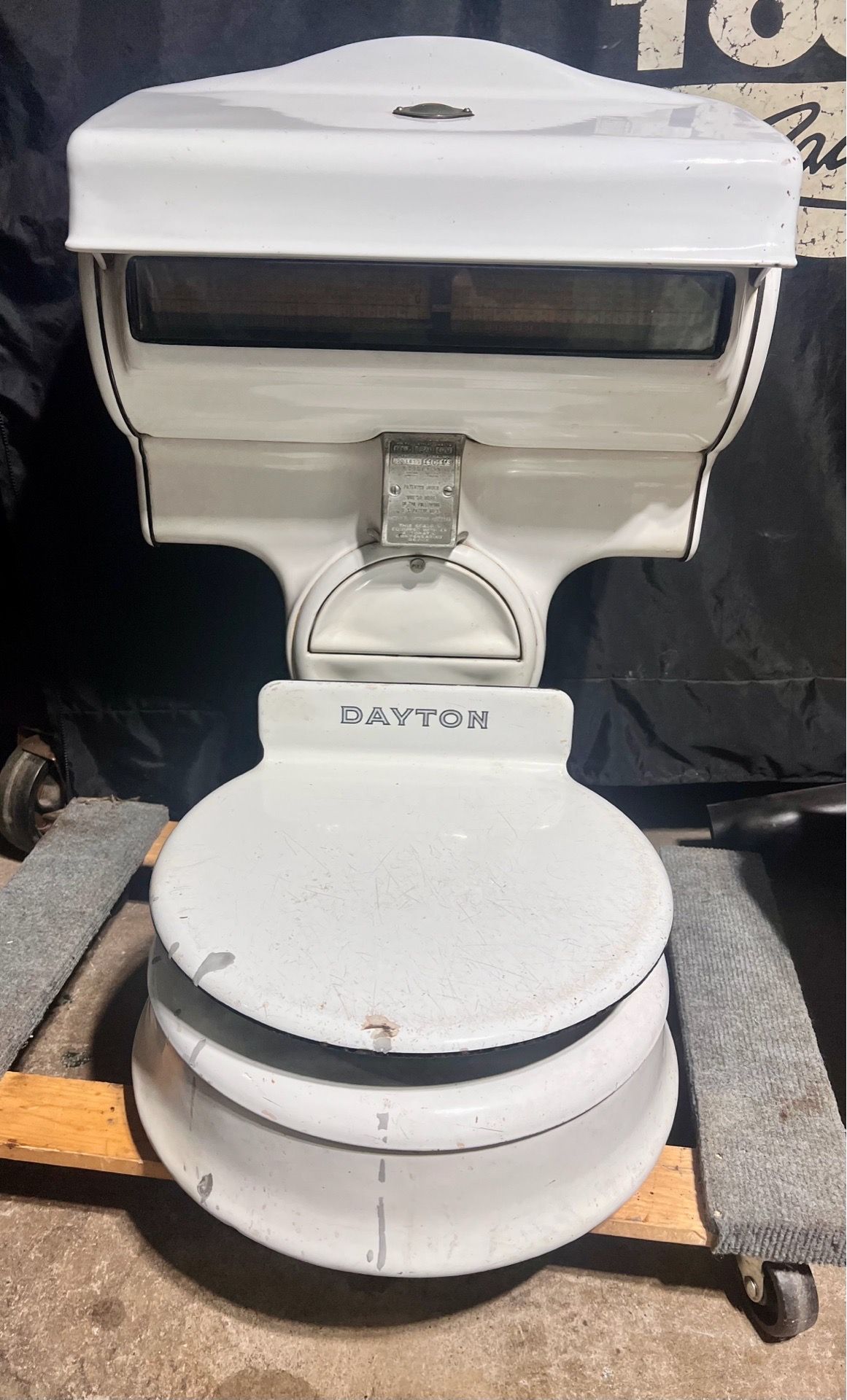 vintage Dayton scale
