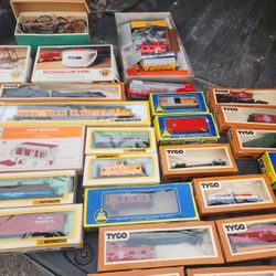Nineteen seventy vintage strain set