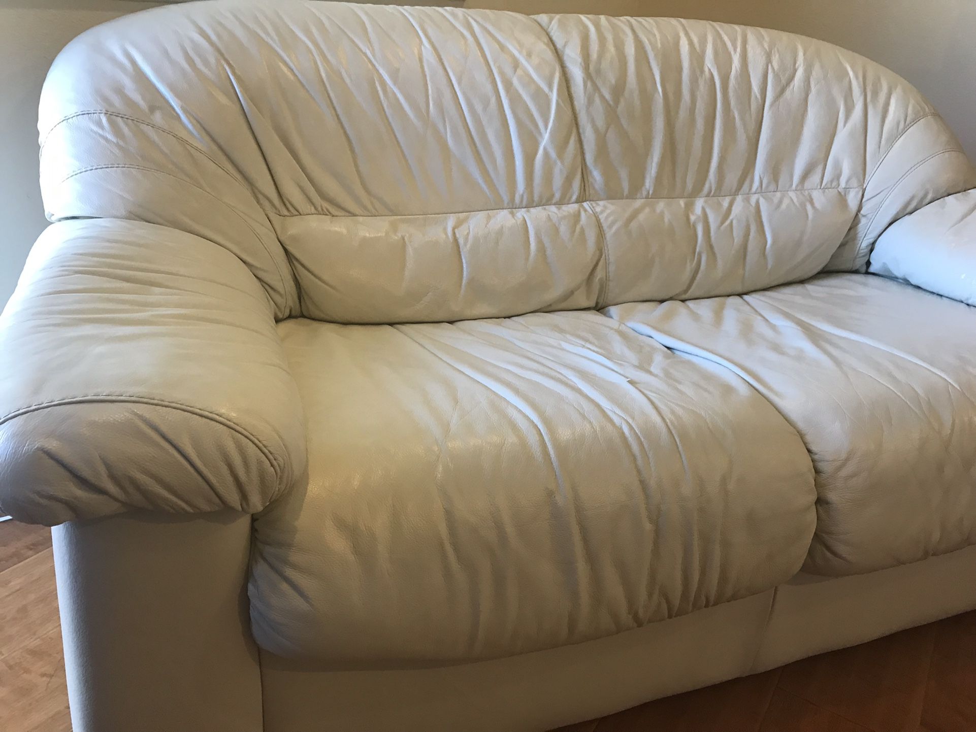 Loveset - Leather Sofa - White