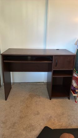 Free Computer Desk, FCFS