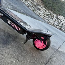 Razor electric scooter black