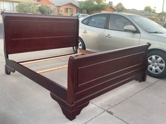 Gorgeous New Classic Furniture Versailles Bordeaux Cherry Wood King Sleigh Bed